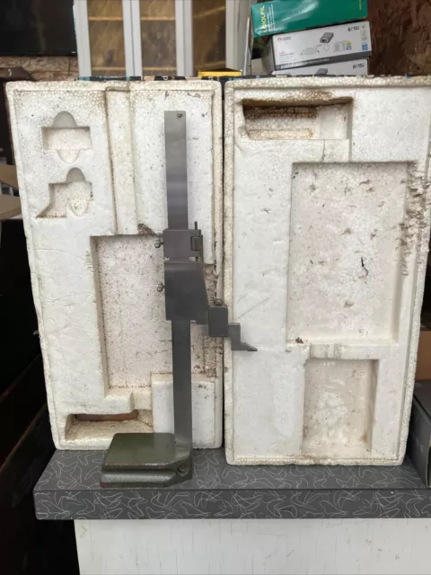 Mitutoyo Height Gage Stand W/ Carbide Scibe