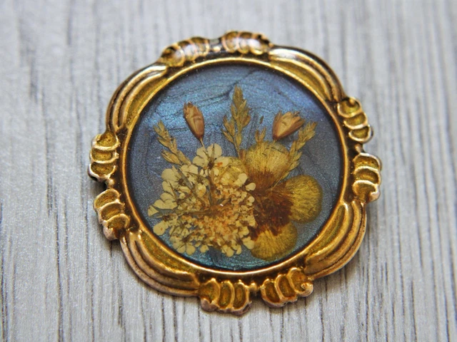 Broches en fleurs séchées | Un bijou à porter comme un souvenir