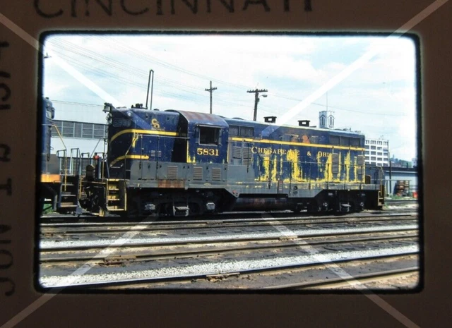 Original  '74 Kodachrome Slide C&O Chesapeake Ohio 5831 GP7 Cincinnati    41F14