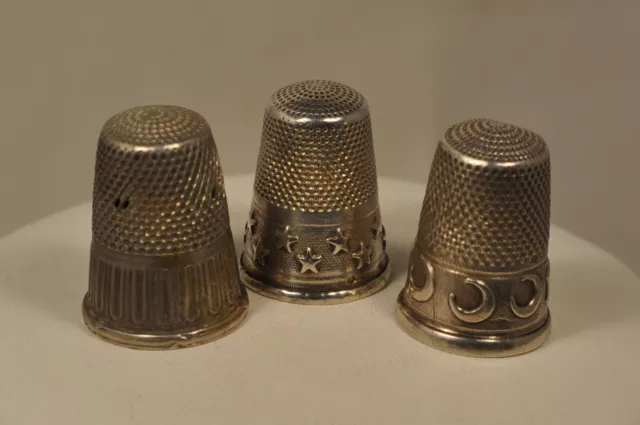 3 Des A Coudre Ancien Argent Massif Antique Silver Sewing Thimble