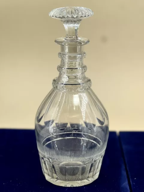 Superbe carafe à décanter BACCARAT modèle du XIX eme Louis Philippe Restauration
