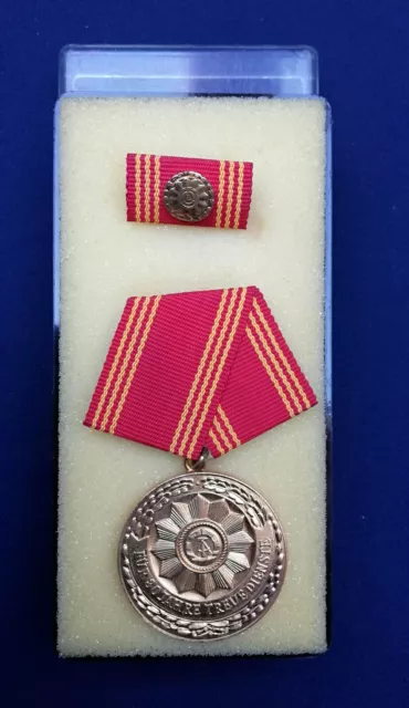DDR:Orden:Medaille für treue Dienste in der Volkspolizei in Gold 50#