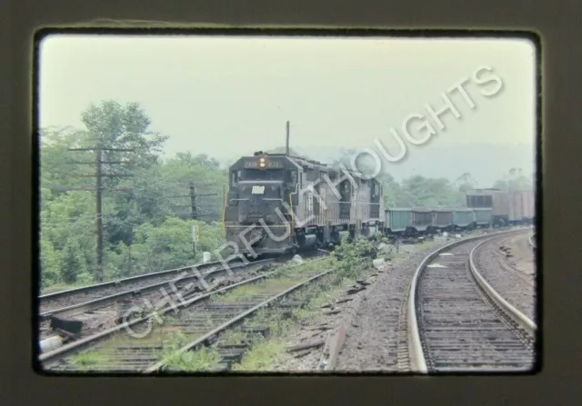 Original '73 Ektachrome Slide PC Penn Central 2335 GP35 action Jackson     31D10
