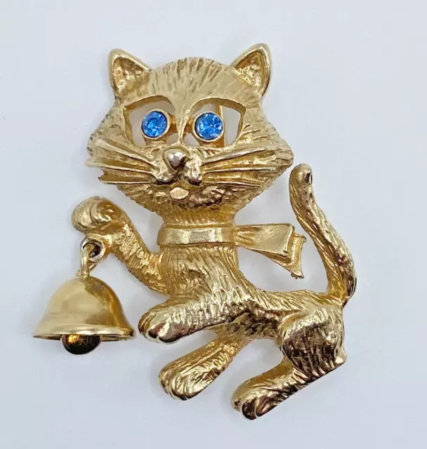 Avon Vintage Frisky Cat 1974 Brooch Bell Blue Rhinestone Eyes Kitty Figural Cute