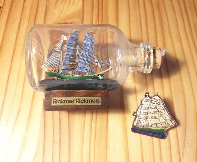 Rickmer Rickmers Modellschiff Buddelschiff und Pin