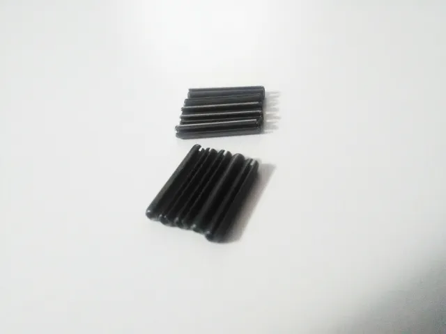 10X  Black  Slotted Spring Roll Pin 5/64 x 3/4   High Carbon Steel