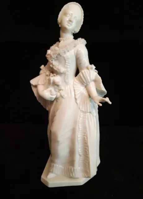 Nymphenburg Porzellan Figur Dame mit Hund