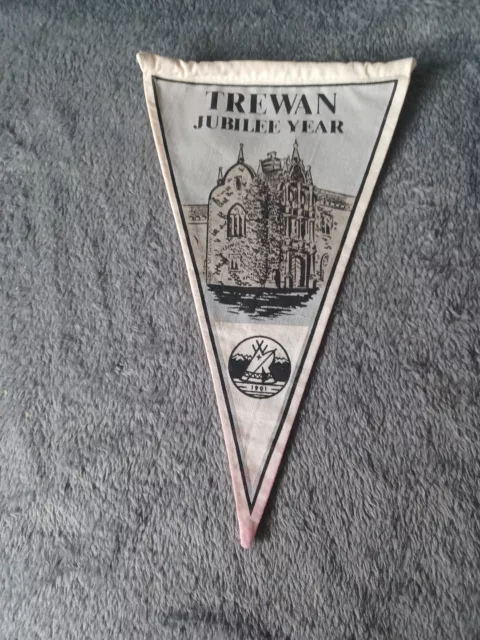 Camping And Caravanning Club - Trewan Vintage Pennant - Silver