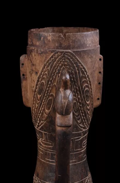 Kundu, drum, traditional instrument, papua new guinea, oceanic art, tribal art 2