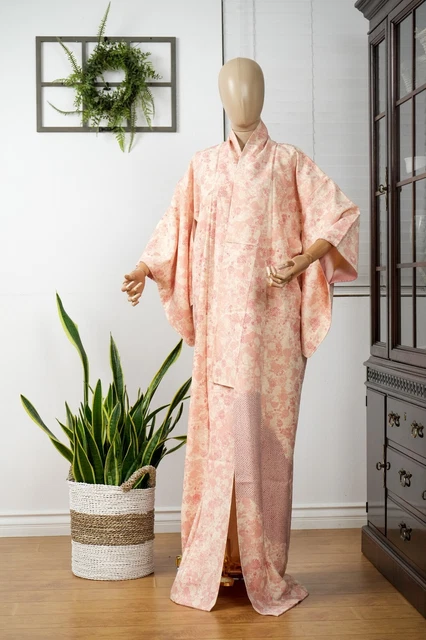 Dear Vanilla Japanese Silk Kimono Women's Robe Gown Authentic Japan Vintage Mint