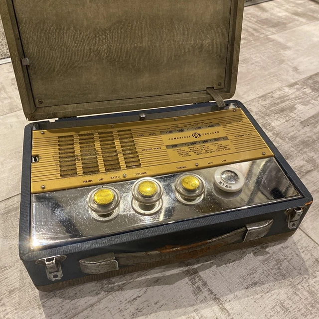 1950S PYE PORTABLE Valve Tube Suitcase Radio for Spares / Repairs
