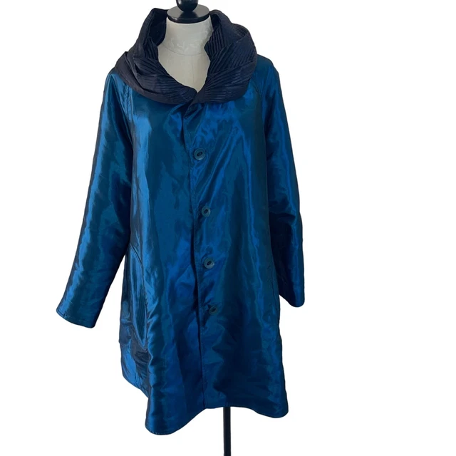 Accordion hood raincoat on sale