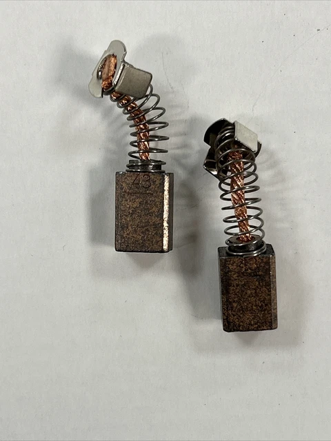 Cepillos de motor de scooter de movilidad 7 x 11 mm originales OEM no 43