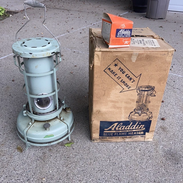 ALADDIN BLUE FLAME H2201 Kerosene Heater Box & New Wick England Nice