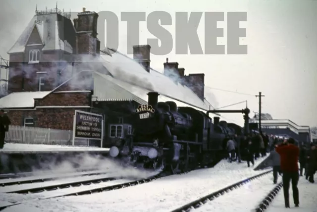 35mm Slide BR British Railways Steam Loco 46522 Class 2F-B Welshpool 1963 Orig