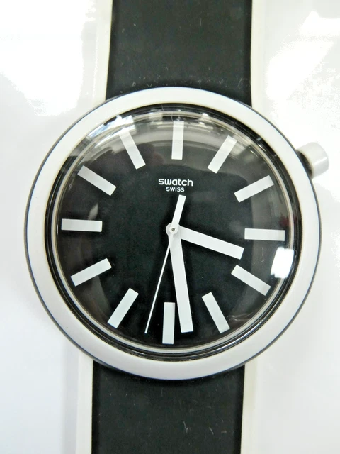 A SUPERB 2016 Swatch POP Watch POPLOOKING PNB100 Mint Unworn New