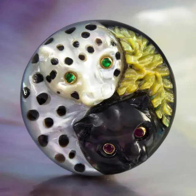 Black Panther & White Leopard Yin Yang Carved Mother-of-Pearl & Paua Shell 6.49g