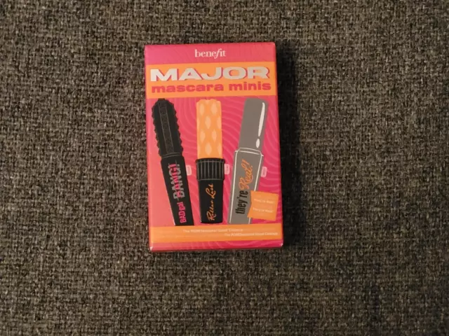 Benefit Major Mini Mascara Set - Badgal Bang! Roller Lash & They're real BNIB