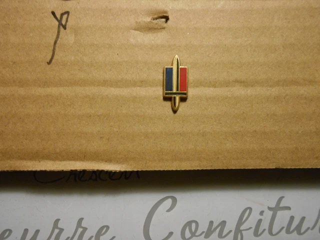 Pin's - Militaire-Logo Armee De Terre