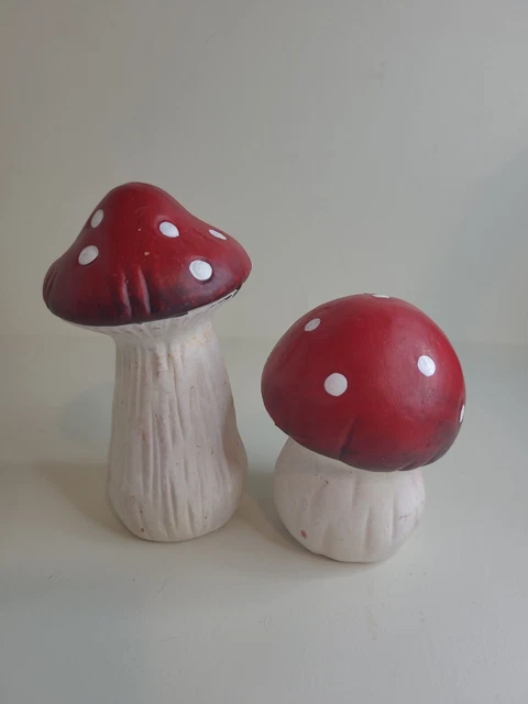 2 Pc Whimsical Ceramic Mushroom Set Garden Decor Pot Sitter Garden Mushroom HL10