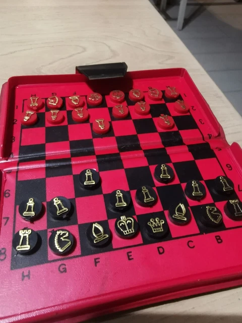 Jeu d'Échecs en Bois de Voyage, Pliant et Magnétique - L'échiquier