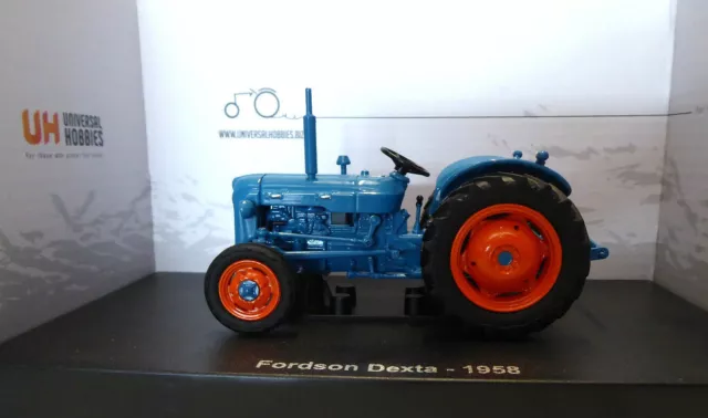 Model Tractor FORDSON Dexta 1958 1/32nd Scale By Universal Hobbies BACK IN STOCK