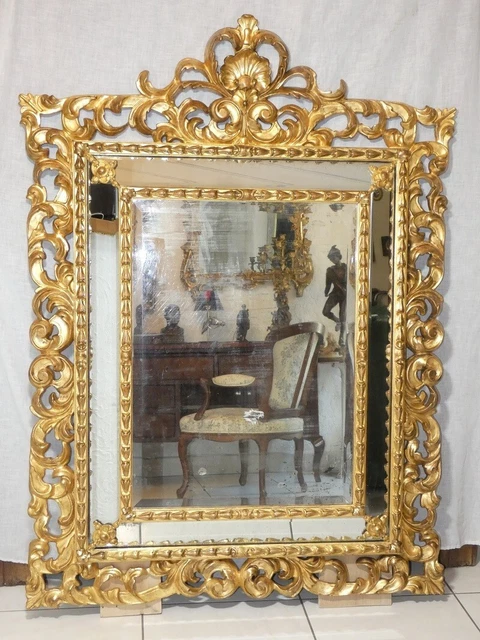 Grand miroir ancien en bois et stuc doré de style Louis XIV fin 18 début 19ème