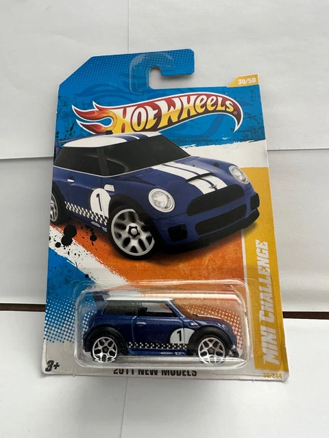 2011 HOT WHEELS MINI Cooper S CHALLENGE #30 blue - white stripes