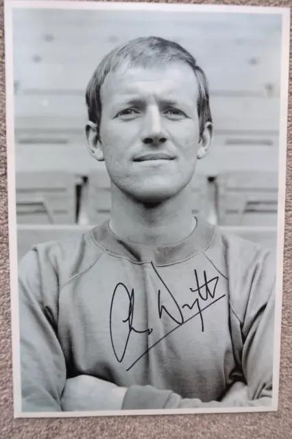 Charlton Athletic Signed Charlie Wright Football Picture 1960'S 12 X 8