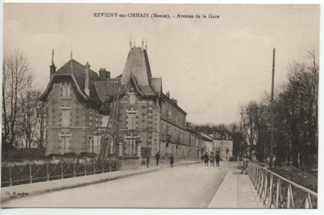 REVIGNY SUR ORNAIN - Meuse - CPA 55 - la rue de la Gare