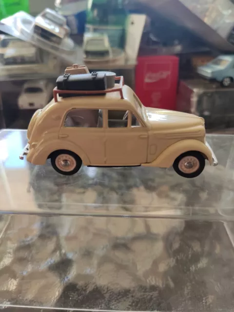 Miniature Voiture ELIGOR  1/43 RENAULT Juva 4. exp FRANCE uniquement.