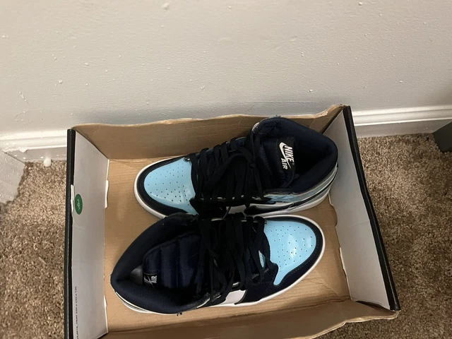 Size 9 - Jordan 1 Retro High OG Blue Chill, UNC 2019 Size 9 - Jordan 1 Retro High OG Blue Chill, UNC 2019