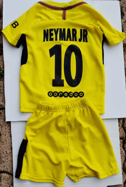 Maillot foot + short enfant 6 ans → PSG / FLY EMIRATES / " NEYMAR Junior 10 "