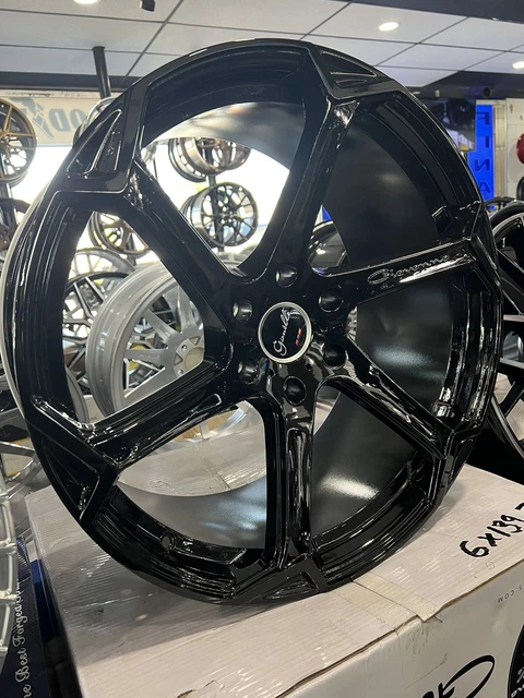 (4) 22X10.5 Giovanna Dalar X Gloss Black Rims(6X139.7) Tahoe Silverado Yukon Gmc