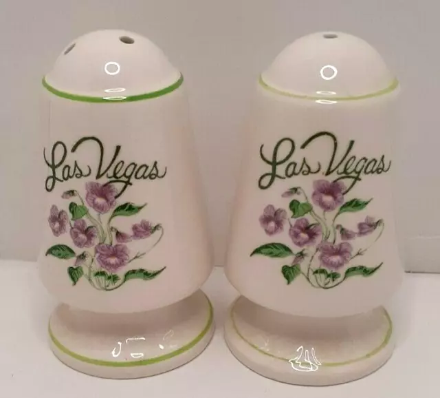 Las Vegas Souvenir Ceramic Salt and Pepper Shaker Set Made in Korea Vintage