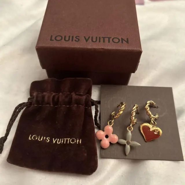 Authentic Louis Vuitton M64922 strawberry Heart Motif Earrings with Box