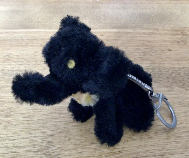 RARE VTG Pipe Cleaner Elephant Figurine Keychain, Black and Beige