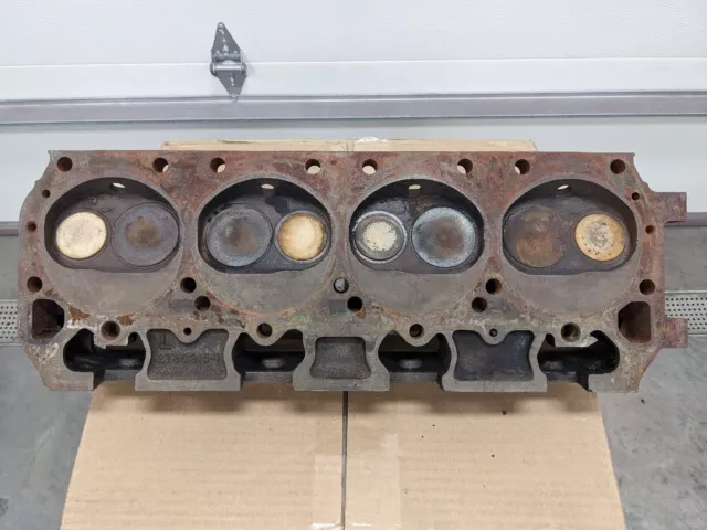 Big Block Mopar 915 Closed Chamber Cylinder Head - 1967 HP Big Block Mopar 915 Closed Chamber Cylinder Head - 1967 HP