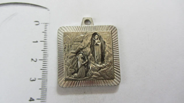 Ancienne Médaille Religieuse Octogonale – Jésus Christ / Notre Dame – Métal Patiné