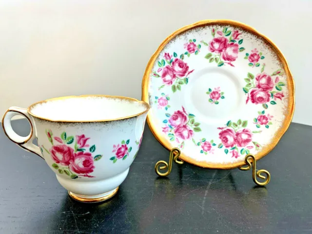 Taza de té y platillo vintage Royal Stafford hueso China flores oro rosa Inglaterra