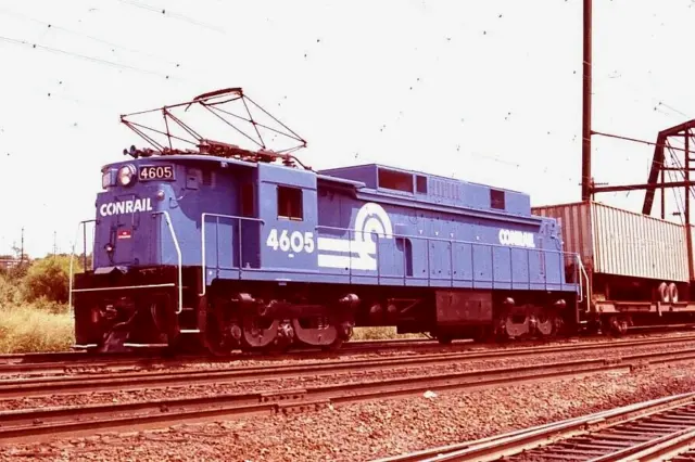 Conrail # 4605, E33 electric locomotive Orig 35mm color slide