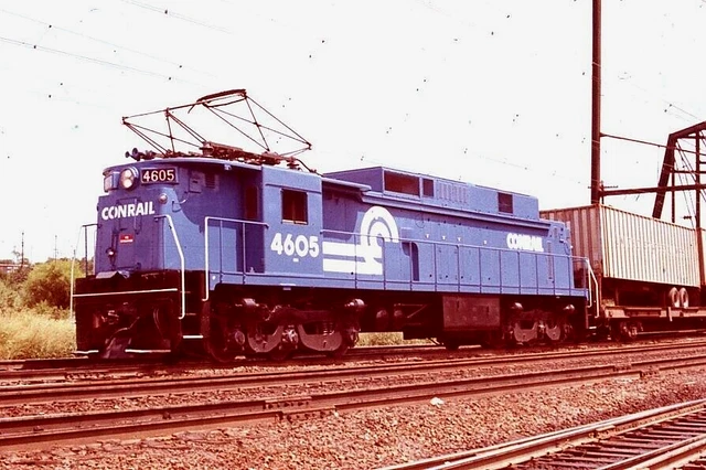 Conrail # 4605, E33 electric locomotive Orig 35mm color slide