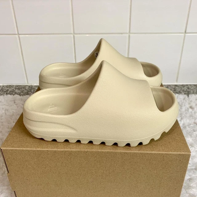ADIDAS YEEZY SLIDE Kids BONE 2022 UK 12K US 12K