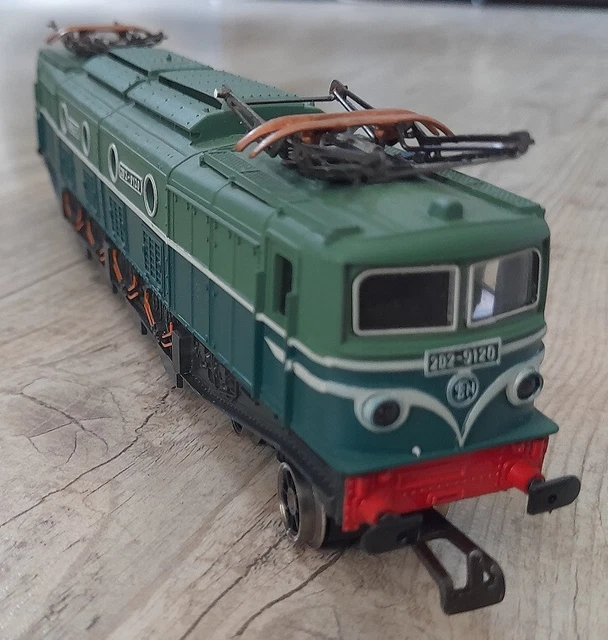 LOCOMOTIVE JEP 2D2 9101 Ho 1/87 train électrique + autre sur les photos EUR 200,00 - FR