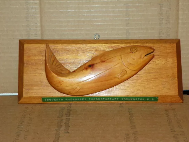Vintage Hand Carved Wood Fish MADAWASKA PRODUCTOCRAFT EDMUNDSTON Laporte 1950's