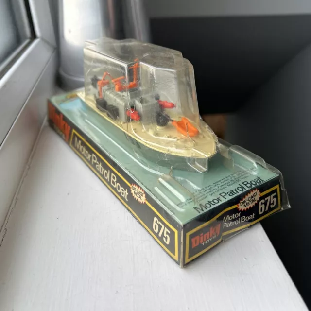 "Dinky Toys #675 Brave-Class Motor Patrouillenboot Royal Malaysian Navy ""Pendekar"""