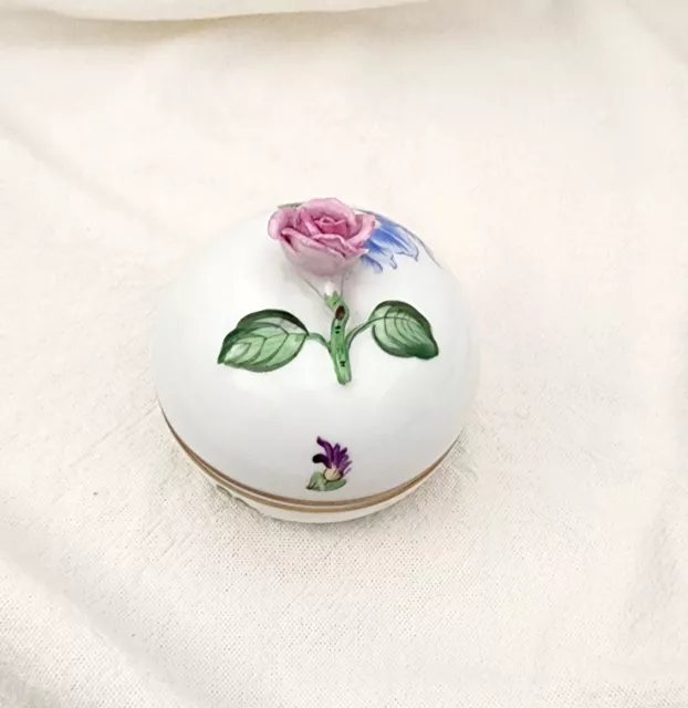 Herend Lidded Trinket Box Porcelan Hand-Painted Flowers with Gold Trim Rose Knob