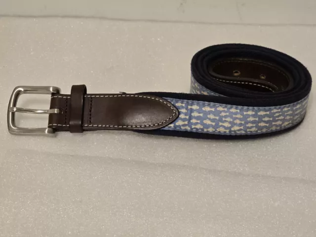 Vineyard Vines Belt Mens Sz 42 Blue Whales Used Ribbon Leather