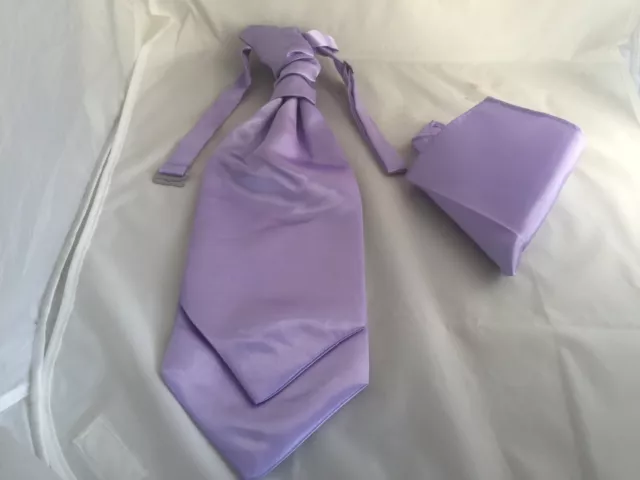 Lavender-Lilac Mens Ruche Wedding Tie-Cravat & Hankie Set>Matching Bow tie Avail