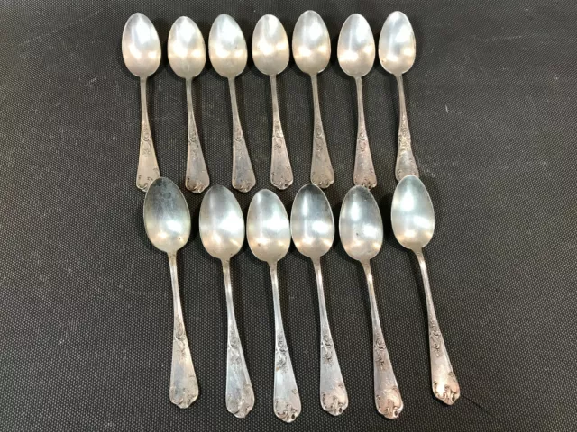 Lot 13 anciennes petites cuillères à dessert en métal argenté vintage tea spoons